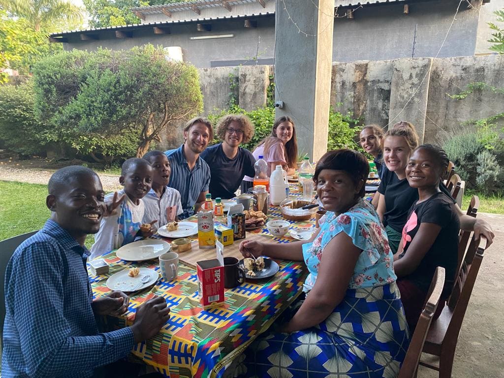 Besuch zum Essen von Lopreisleiter
