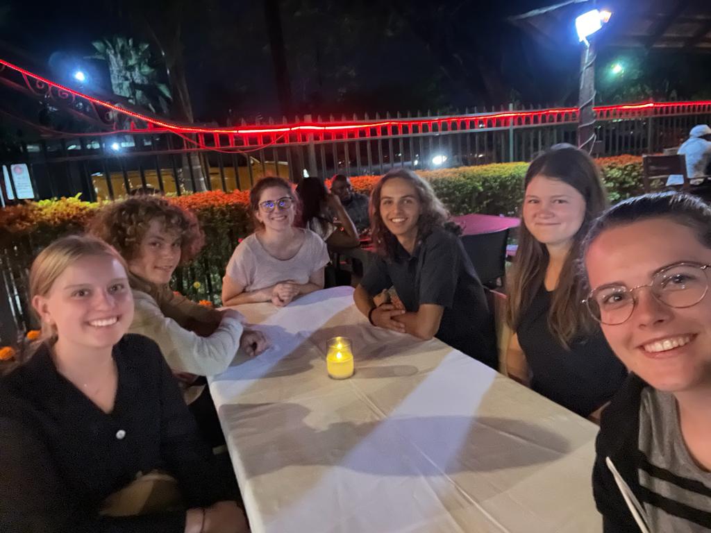 Essen mit Kurzis und Besuch